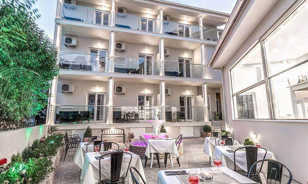 fotka zľavy Korfu-3*Palotel s raňajkami - moderný, vynovený hotel/200 m pláže Gouvia