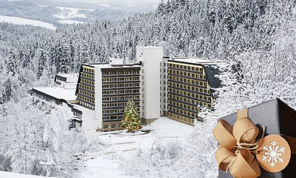 fotka zľavy Rozprávkové Vianoce alebo Párty Silvester v hoteli Ľubovňa s bazénom a plnou penziou